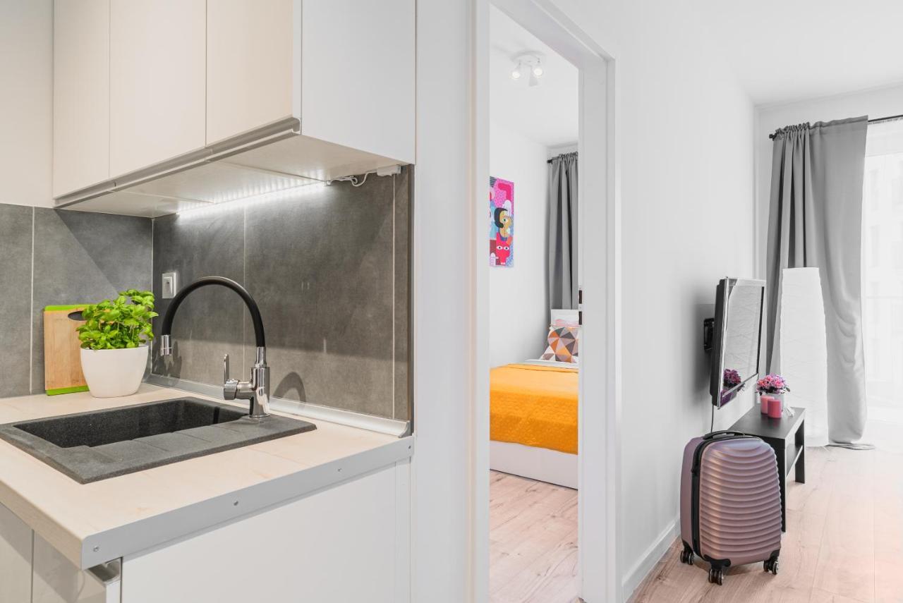 Apartamenty Homely Place Blisko Starego Rynku - Parking Poznan Exterior foto