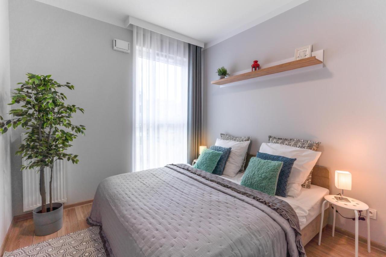 Apartamenty Homely Place Blisko Starego Rynku - Parking Poznan Exterior foto