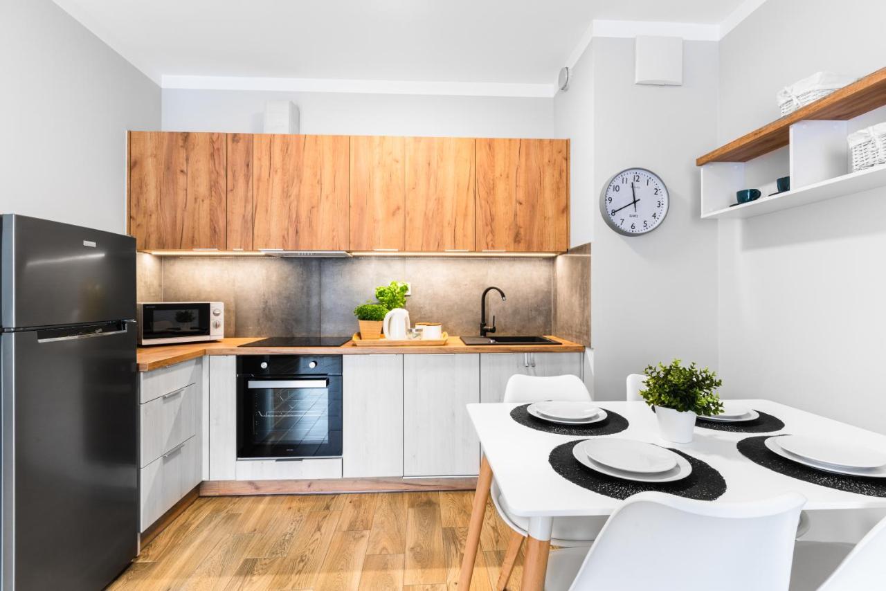 Apartamenty Homely Place Blisko Starego Rynku - Parking Poznan Exterior foto